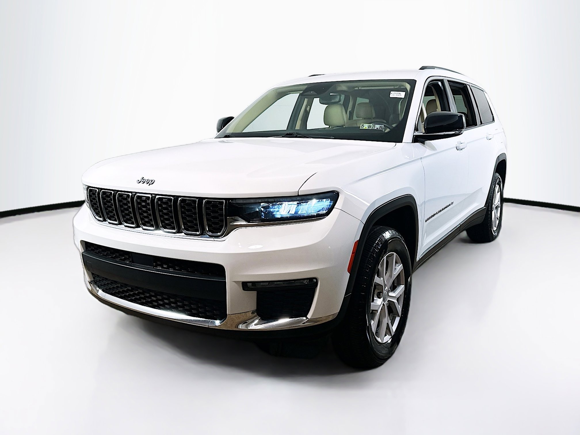 2021 Jeep Grand Cherokee Limited photo 3