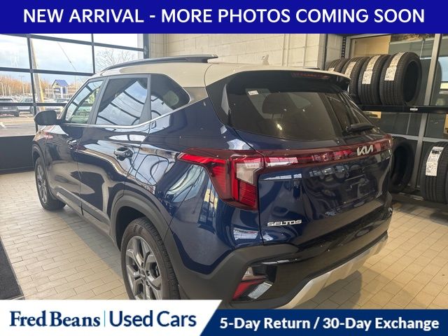 2024 Kia Seltos S photo 4