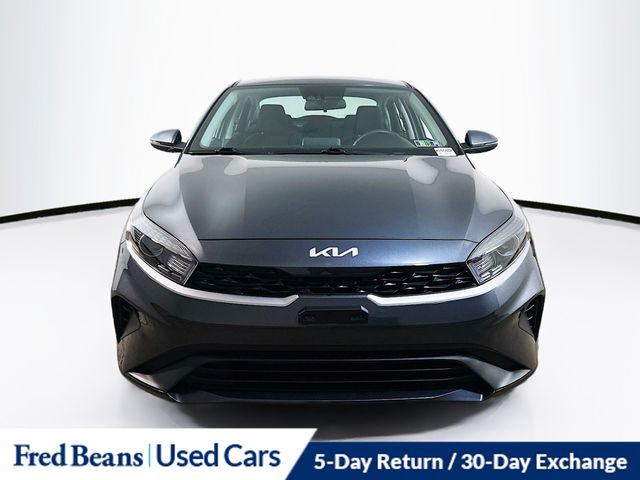 2023 Kia Forte LXS photo 2