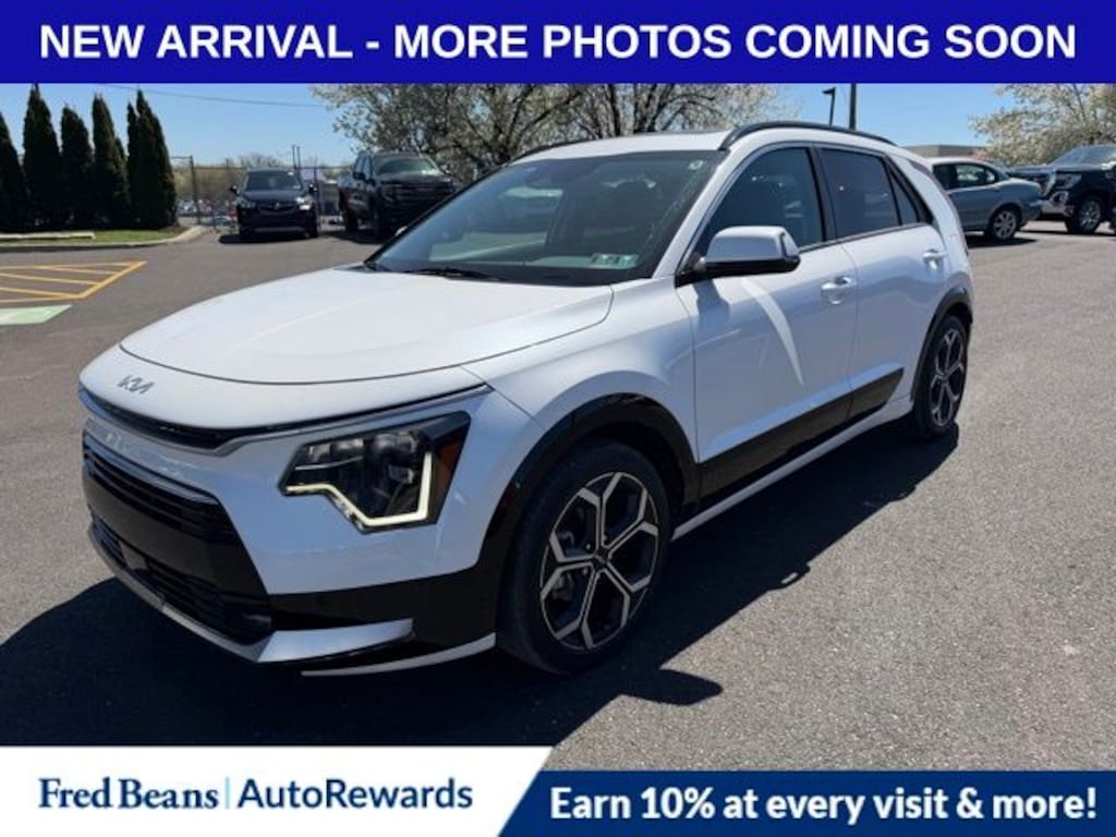 Used 2023 Kia Niro SX Touring SUV