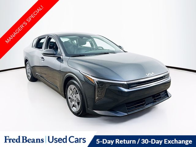 2025 Kia K4 LX's photo