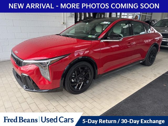 2025 Kia K4 GT-Line Turbo photo 3