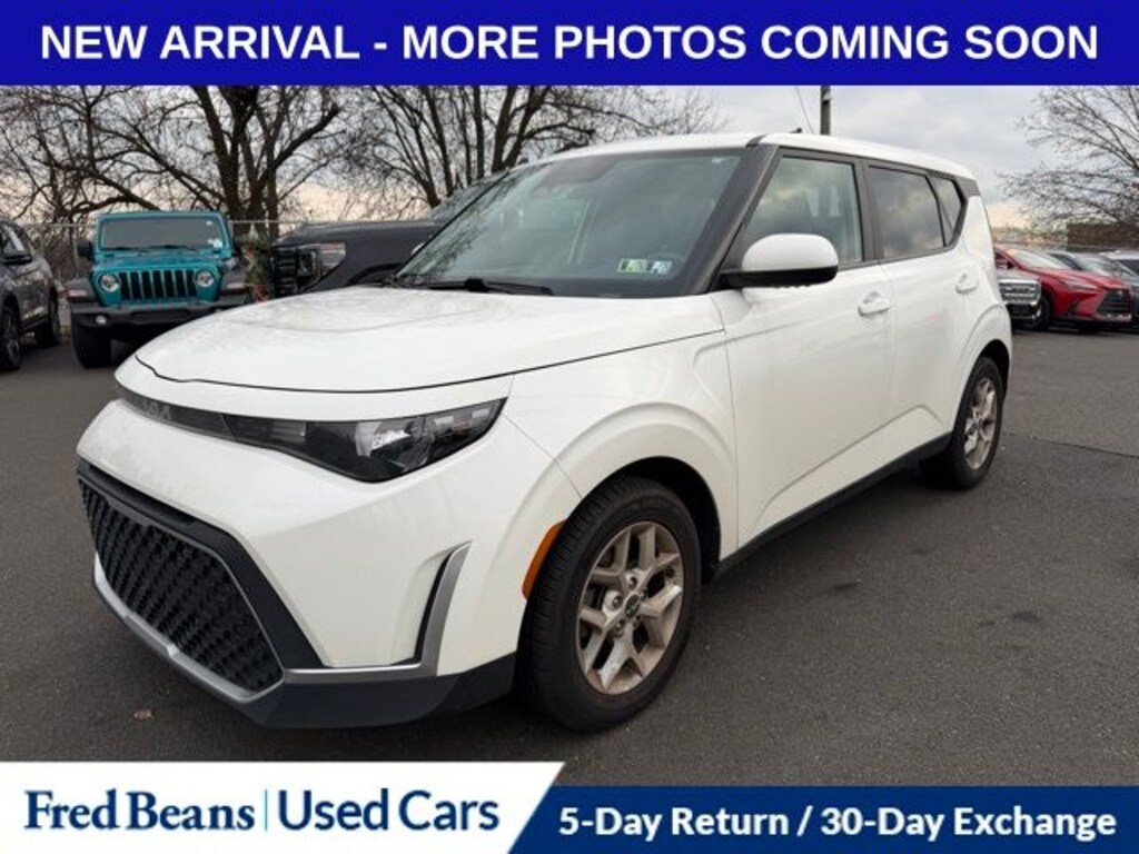 Used 2023 Kia Soul LX Hatchback