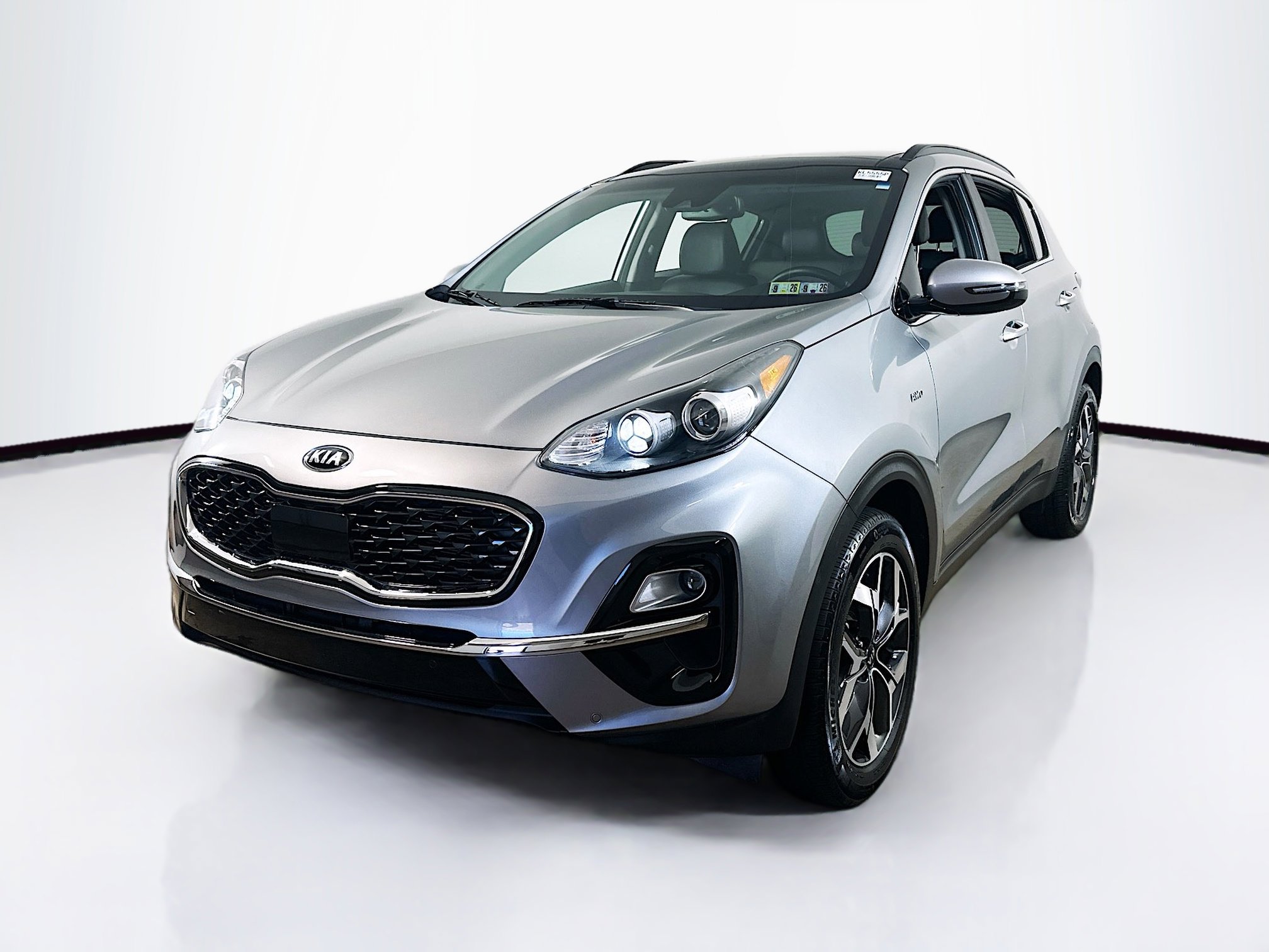 2021 Kia Sportage EX photo 2