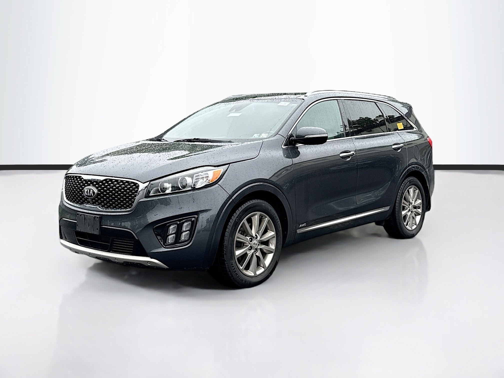 Used 2017 Kia Sorento SXL with VIN 5XYPKDA57HG251212 for sale in Langhorne, PA