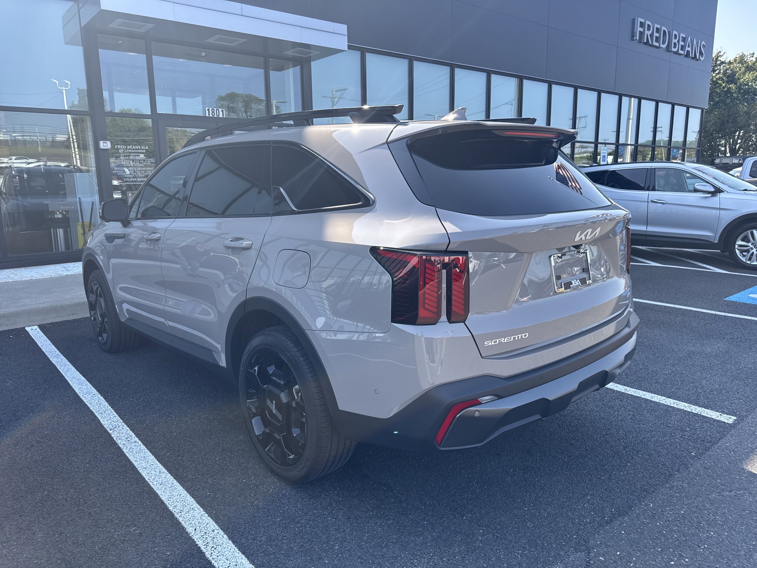 2024 Kia Sorento X-Line SX photo 2