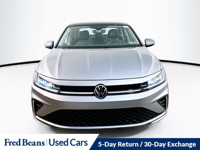 2025 Volkswagen Jetta 1.5T SEL photo 2