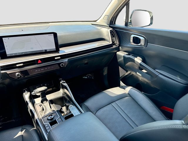 2025 Kia Sorento S - Photo 24