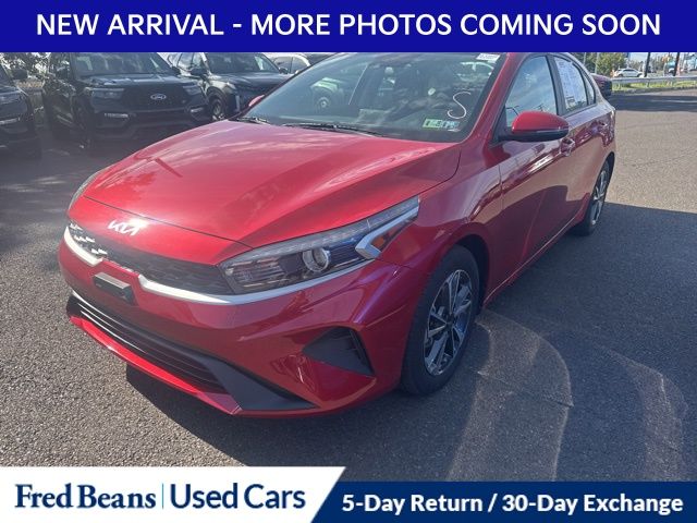 2023 Kia Forte LXS photo 3