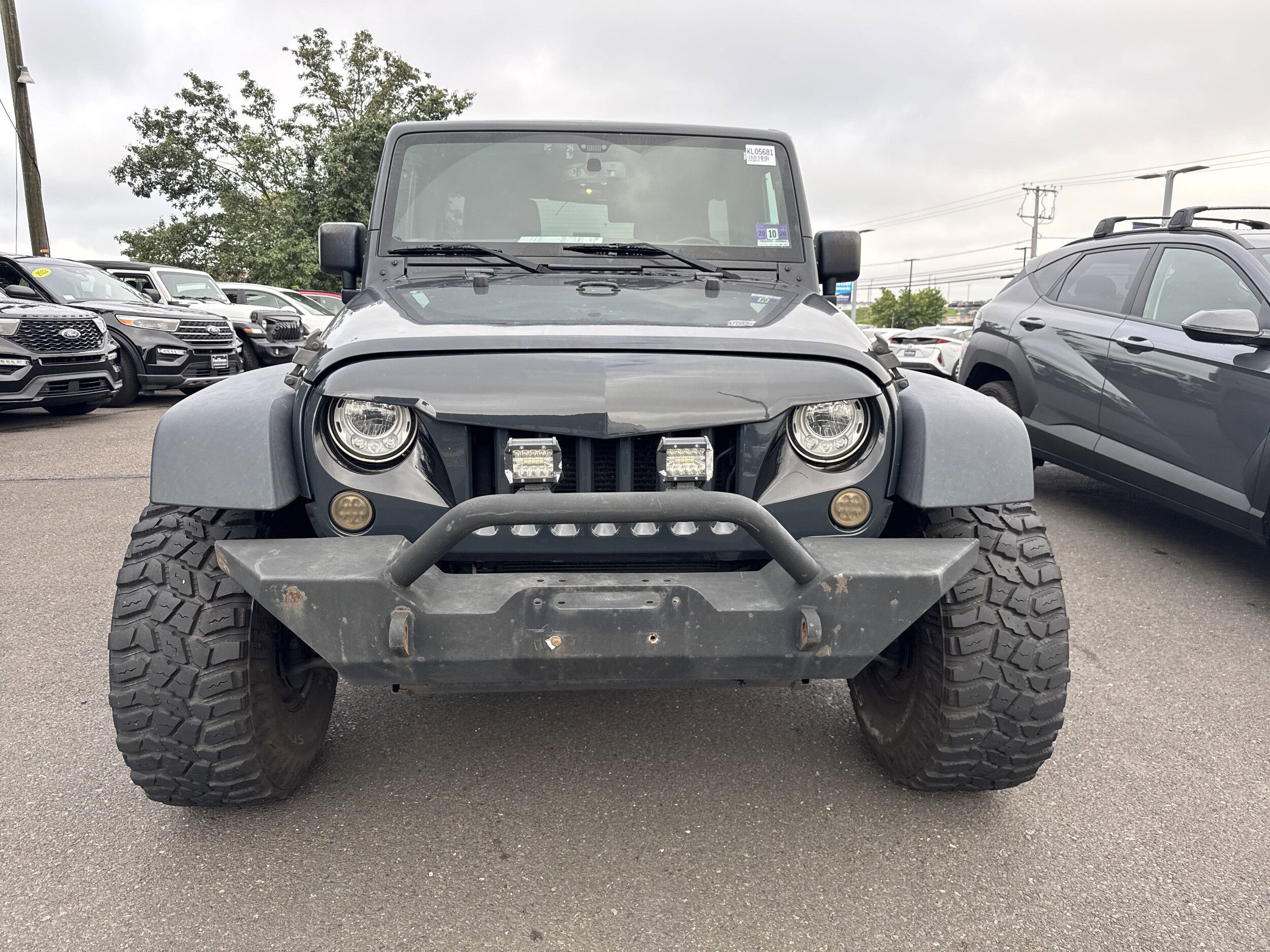 2017 Jeep Wrangler Unlimited Sport photo 2