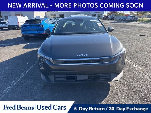 2025 Kia K4 LX photo 2