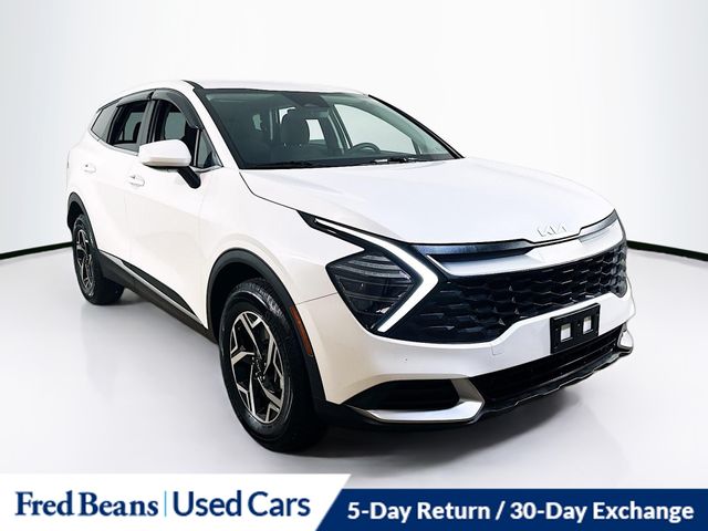 2024 Kia Sportage LX's photo