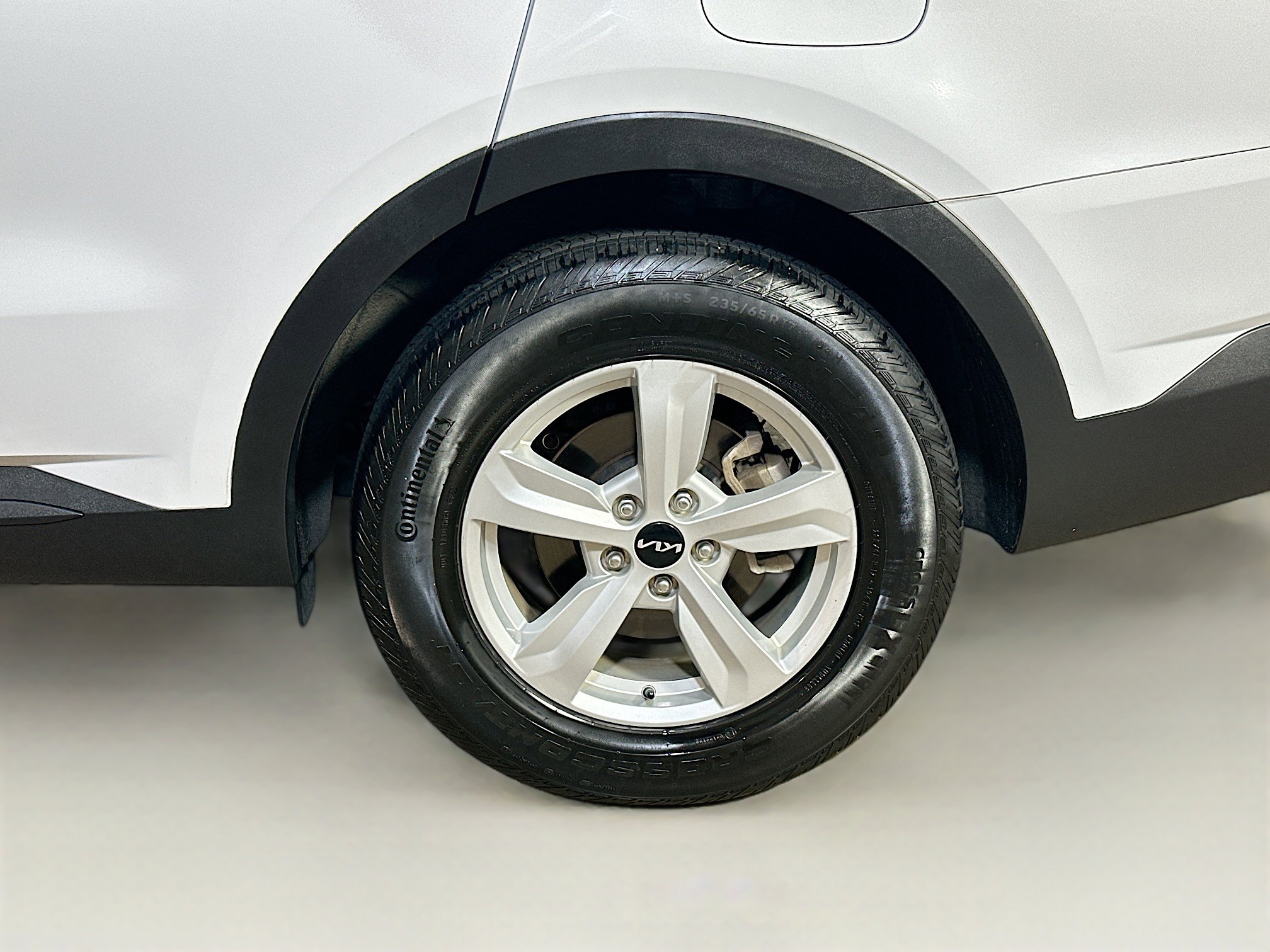2022 Kia Sorento LX photo 3