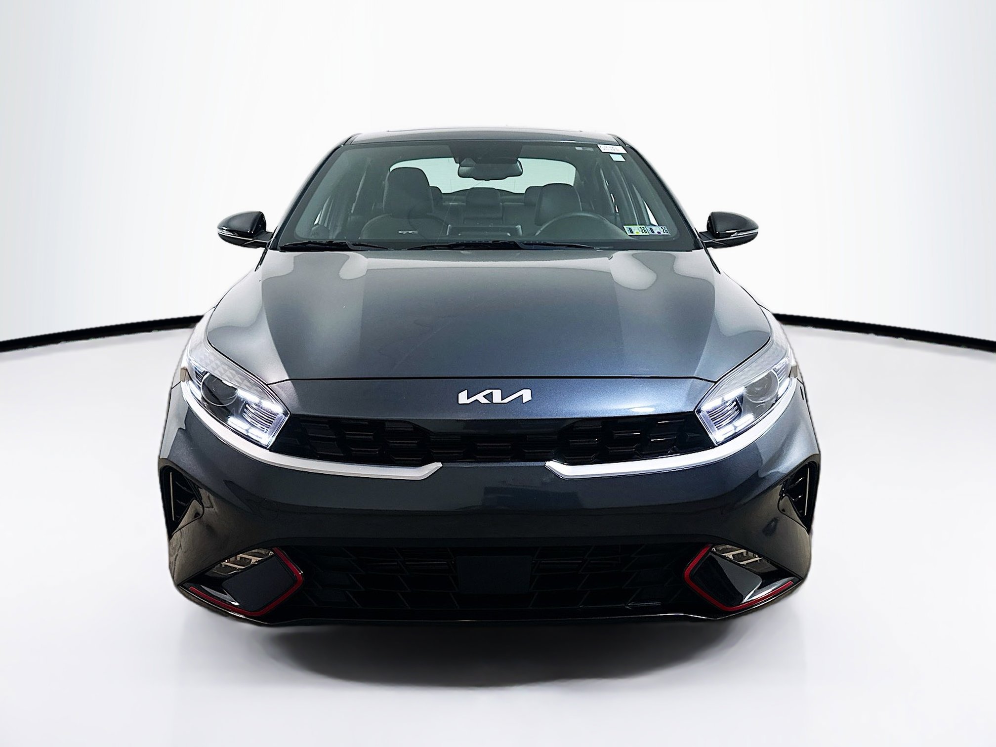 2023 Kia Forte GT-Line photo 2