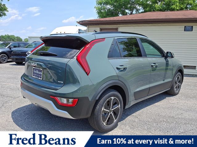 2025 Kia Niro Plug-In Hybrid EX photo 4
