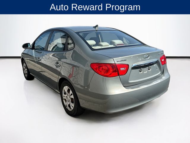 2010 Hyundai Elantra GLS photo 3