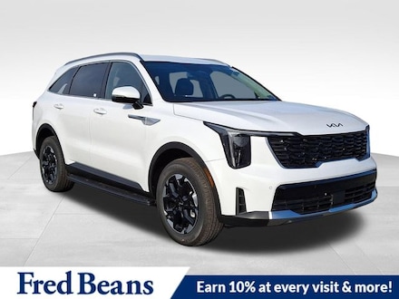 2025 Kia Sorento S SUV