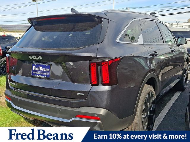 2026 Kia Sorento EX photo 3