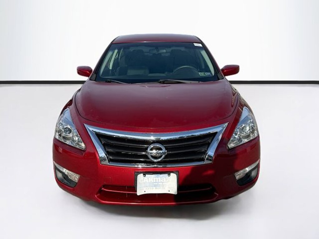 Used 2014 Nissan Altima 2.5 SV Sedan