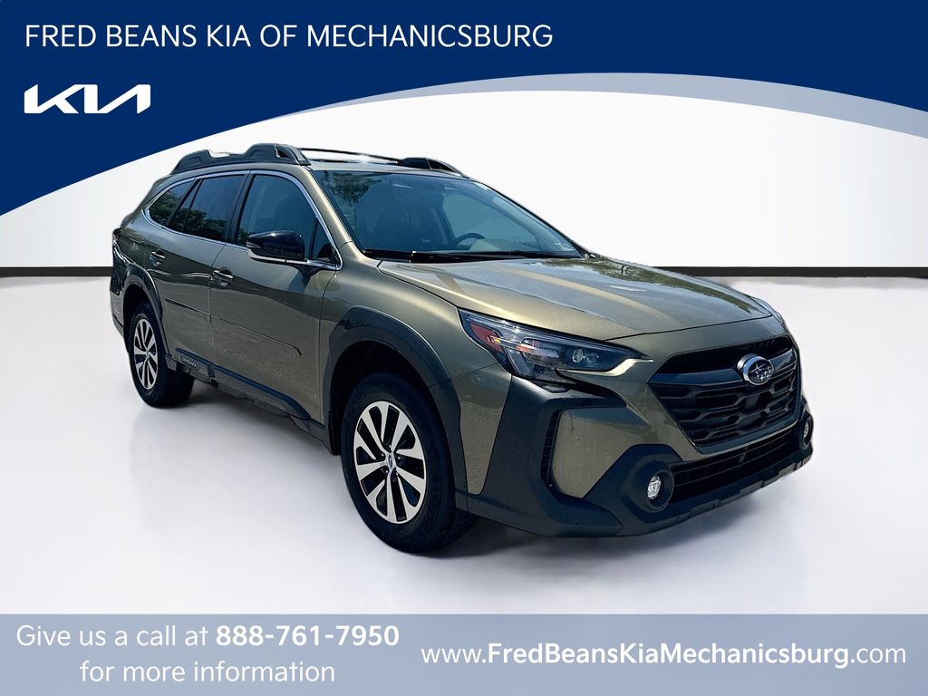 2024 Subaru Outback Premium's photo