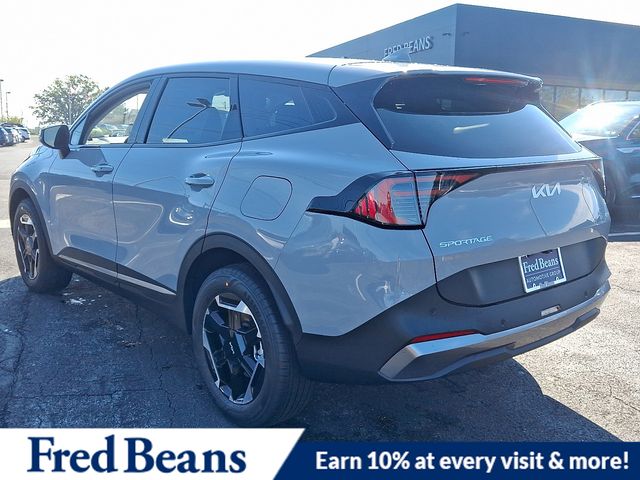 2026 Kia Sportage Hybrid S photo 2