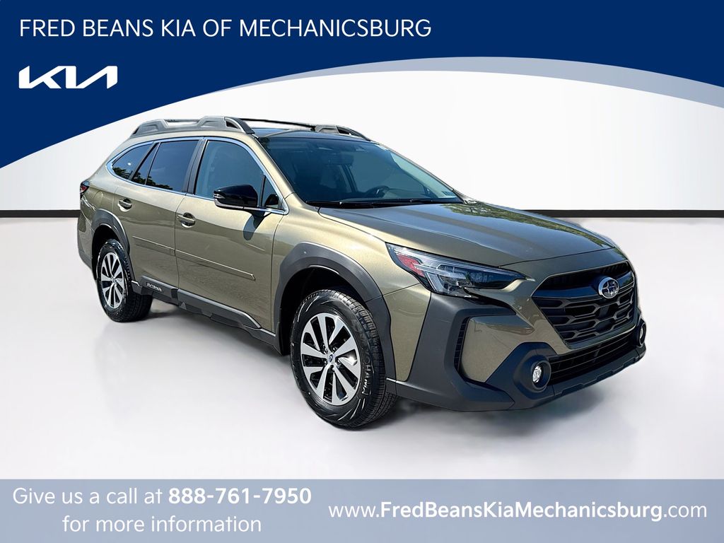 2024 Subaru Outback Premium's photo