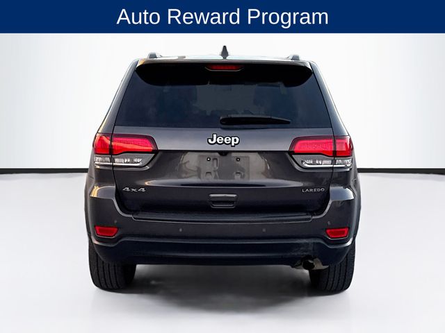 2021 Jeep Grand Cherokee Laredo X photo 3
