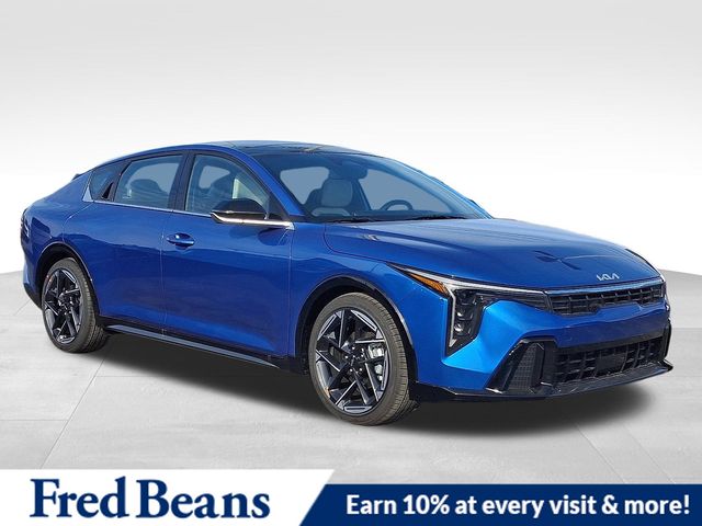 2025 Kia K4 GT-Line's photo