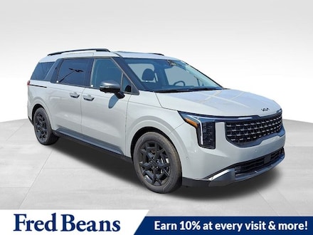 2025 Kia Carnival SX Van Passenger Van