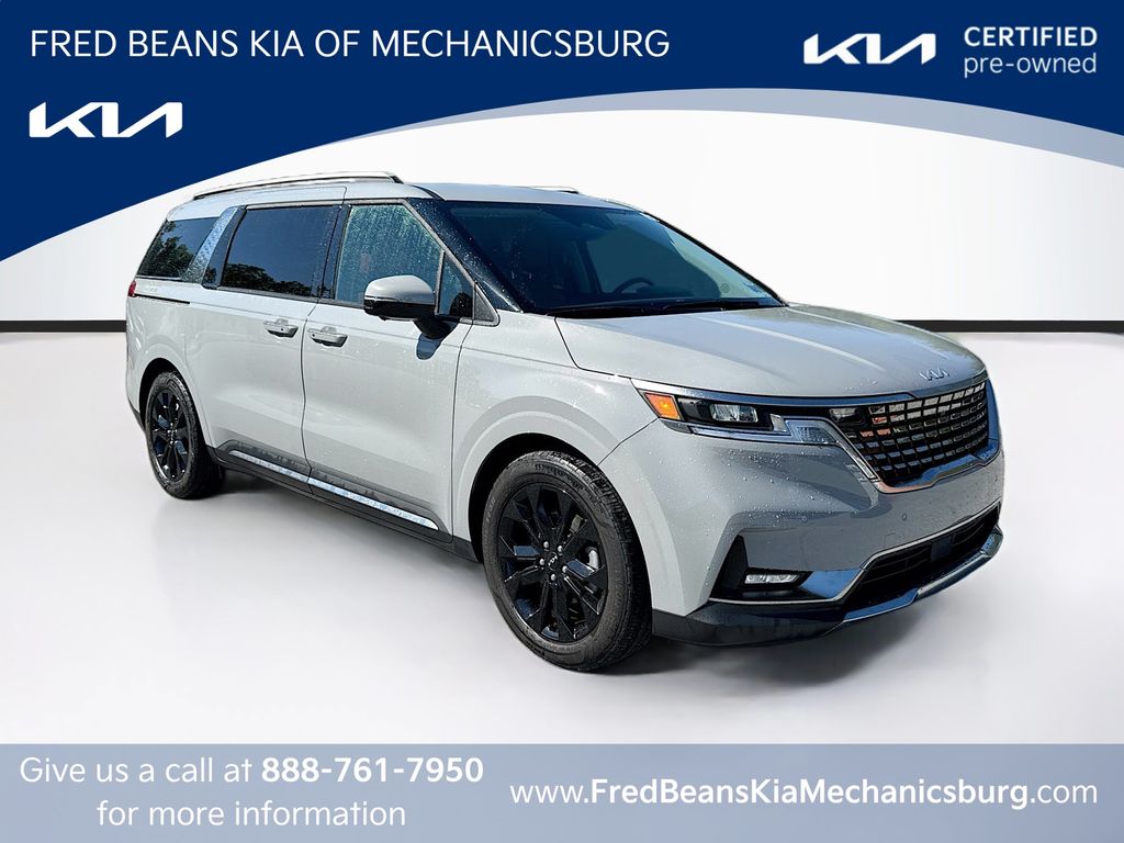 2024 Kia Sedona SX's photo