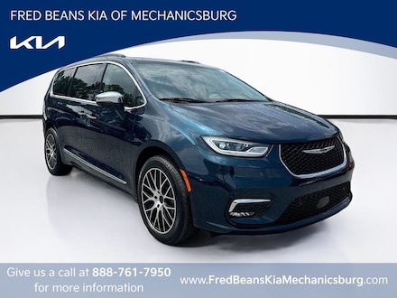 2022 Chrysler Pacifica Limited Van Passenger Van