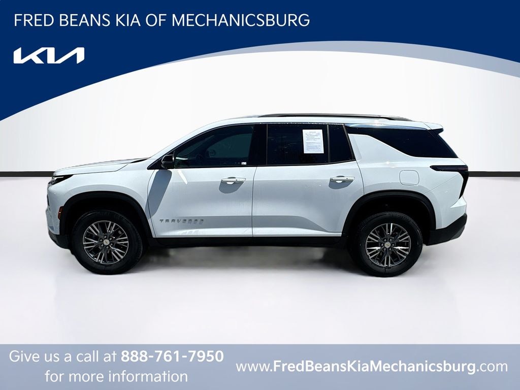 Used 2024 Chevrolet Traverse LT SUV