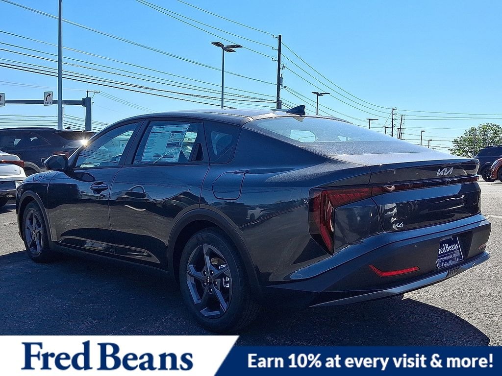 New 2026 Kia K4 LXS Sedan