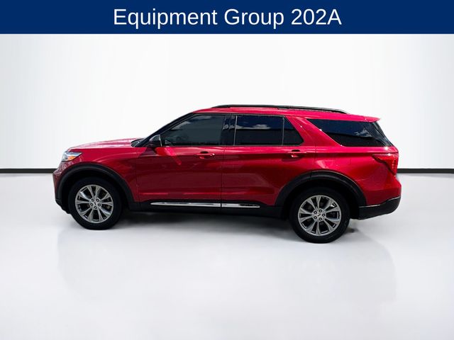 2023 Ford Explorer XLT photo 4