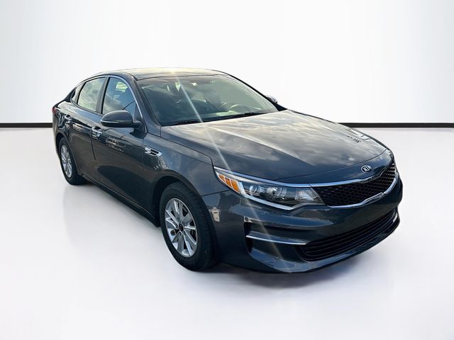 2016 Kia Optima LX's photo