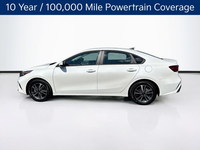 2023 Kia Forte LXS photo 4