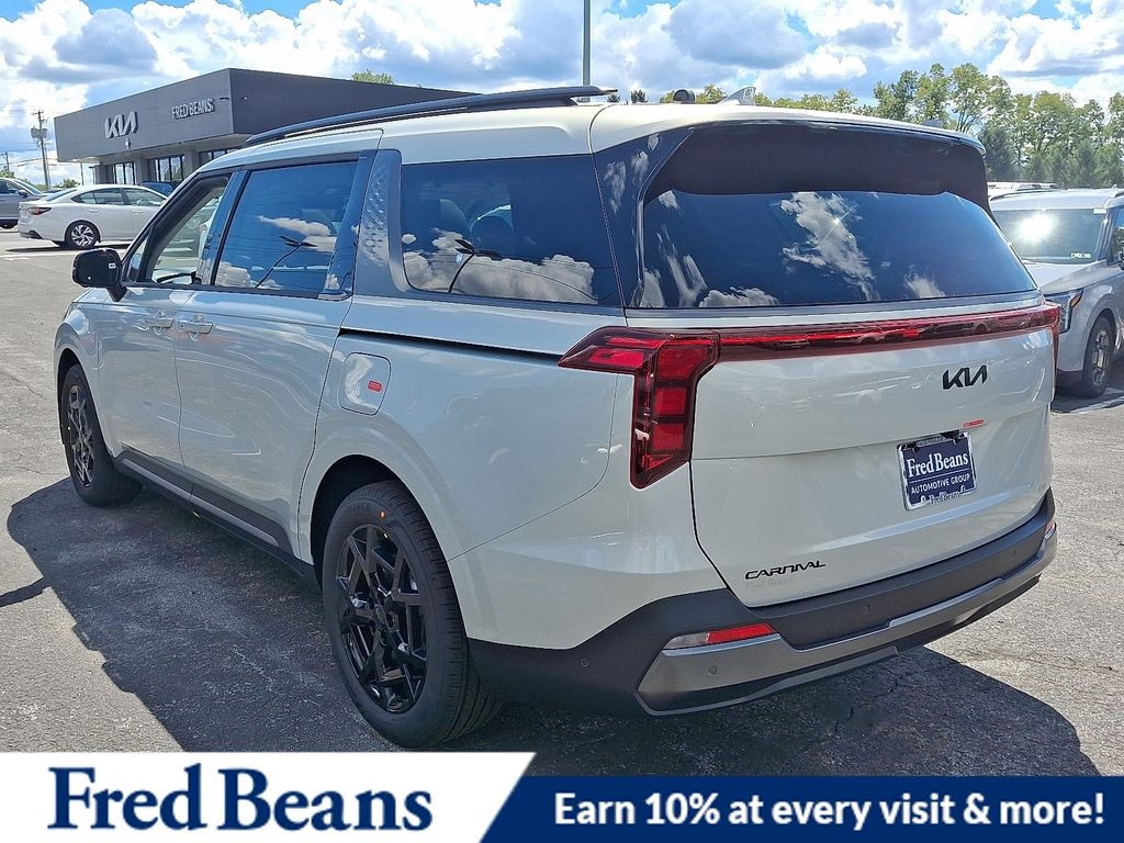 New 2026 Kia Carnival Hybrid SX Van Passenger Van