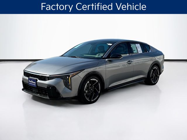 2025 Kia K4 GT-Line photo 3