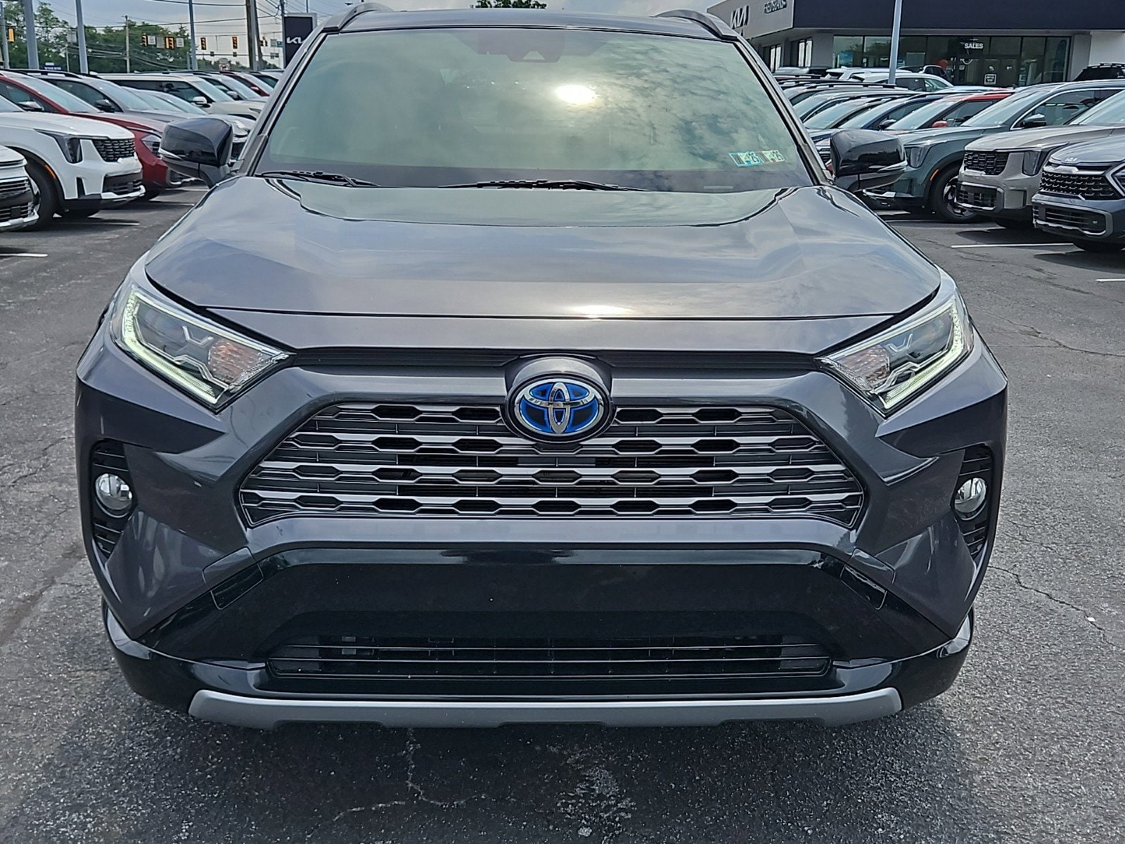 Used 2019 Toyota RAV4 XSE with VIN JTMEWRFV8KJ023213 for sale in Mechanicsburg, PA