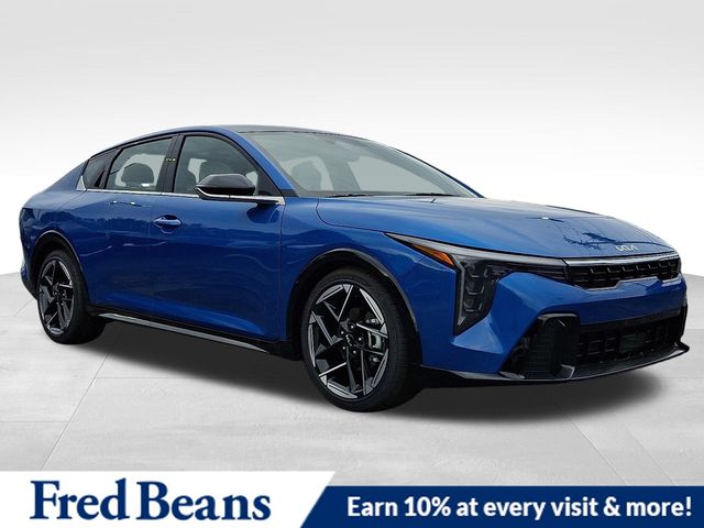 2025 Kia K4 GT-Line's photo