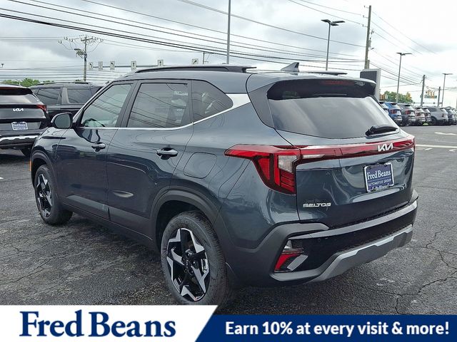 2025 Kia Seltos EX photo 3