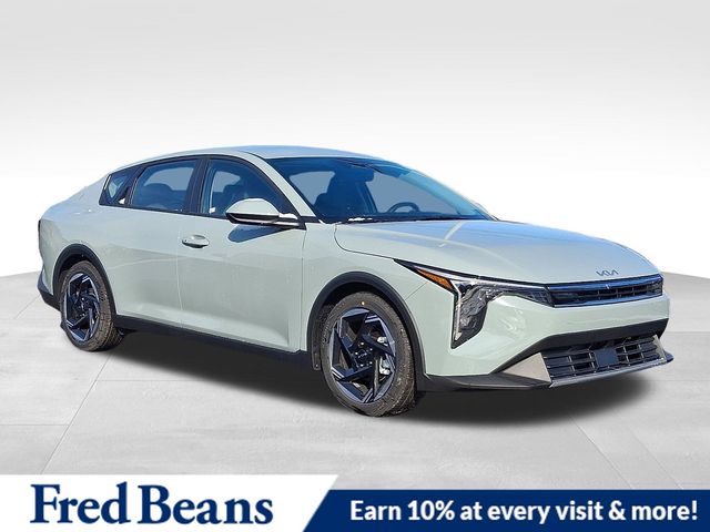 2025 Kia K4 EX's photo