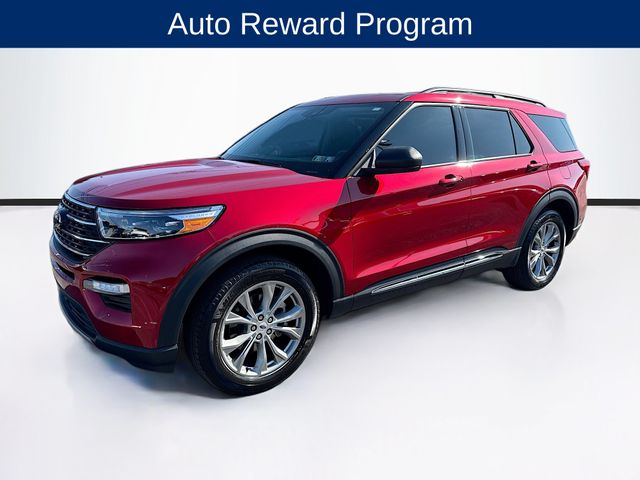 2023 Ford Explorer XLT photo 2