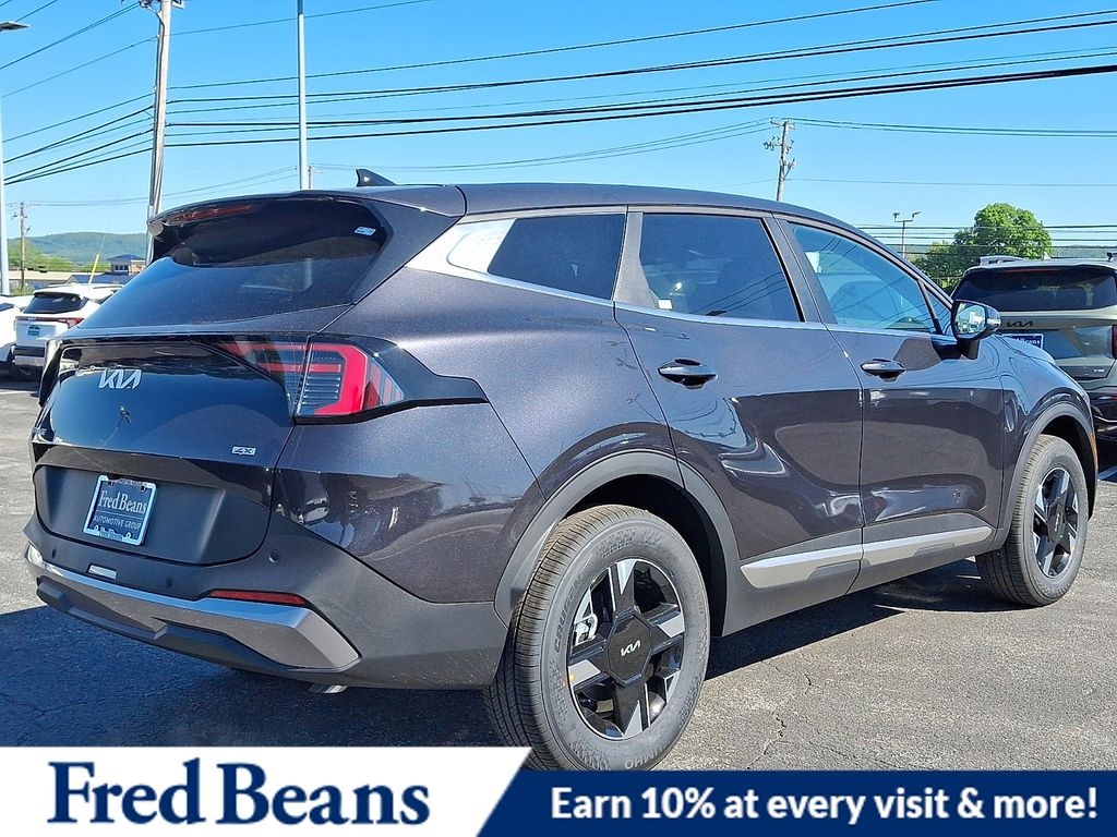 New 2026 Kia Sportage LX SUV