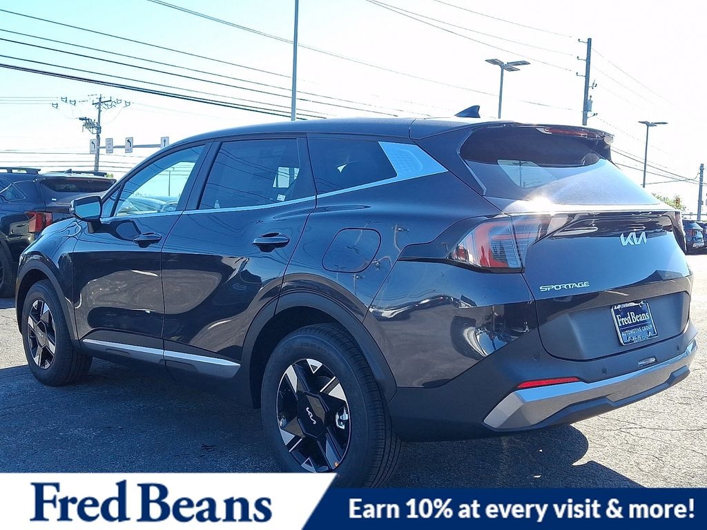 New 2026 Kia Sportage LX SUV