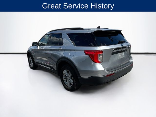 2022 Ford Explorer XLT photo 2