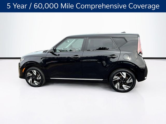 2023 Kia Soul GT-Line photo 2