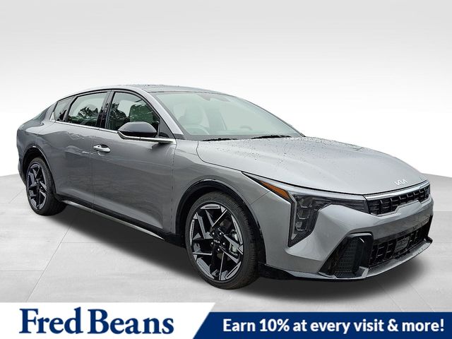 2025 Kia K4 GT-Line's photo