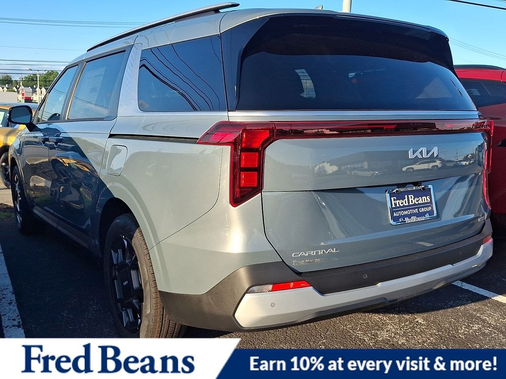 New 2027 Kia Carnival Hybrid EX Van Passenger Van