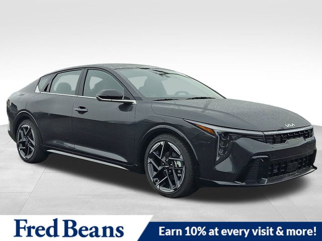 2025 Kia K4 GT-Line's photo